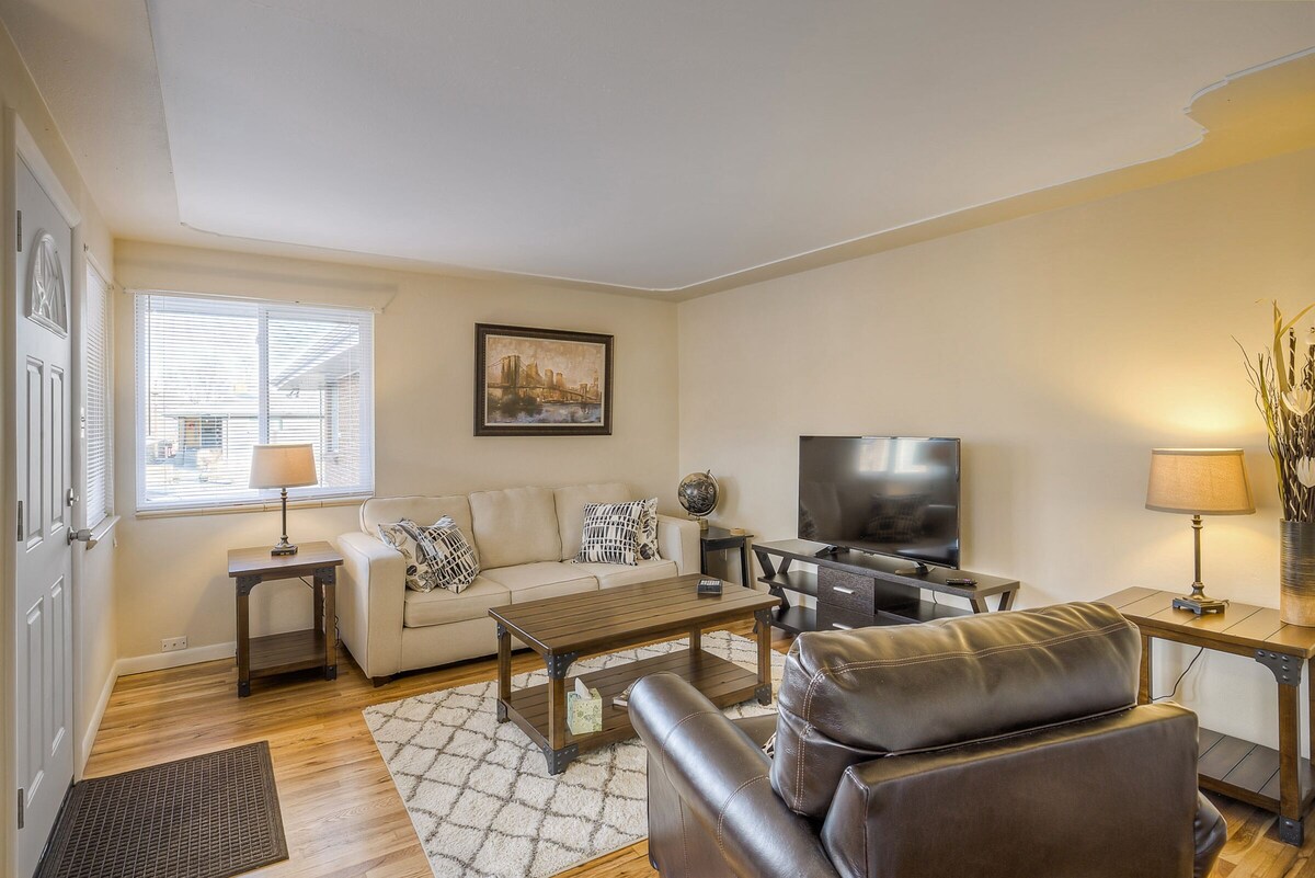 Beautiful home, easy access to everything!