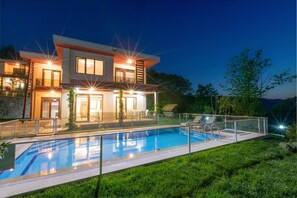 Front of property - evening/night