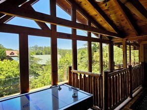 Spielezimmer
