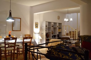 Dining area and library lounge