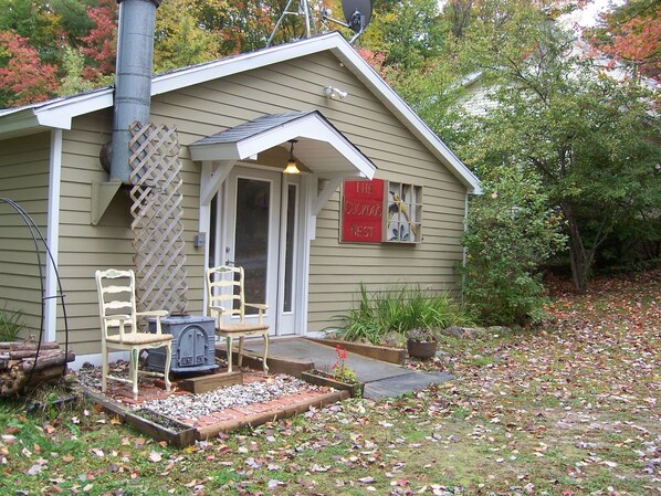 Parking at the front door, sunrise seating.