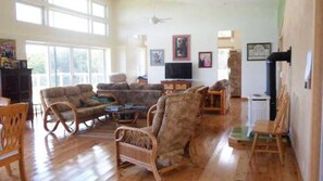 Gathering Room (2000 sq. ft.) with Panoramic View of Jungle and distant Ocean