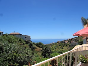 view from the terrace overlooking the pilloresque valley
