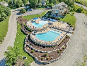 Community Seasonal Outdoor Pools