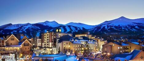 Town of Breckenridge in Winter with ski slopes behind.