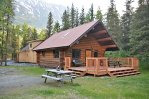 Exterior view of the Upper Paradise Log Cabin. Note the new cabin behind.