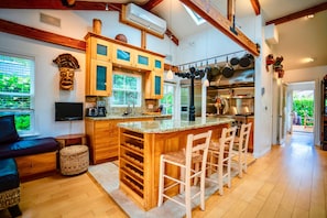 Stainless Commercial Appliances & Professional Calphalon Cookware