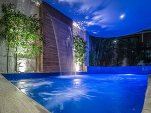 Waterfall in the private pool