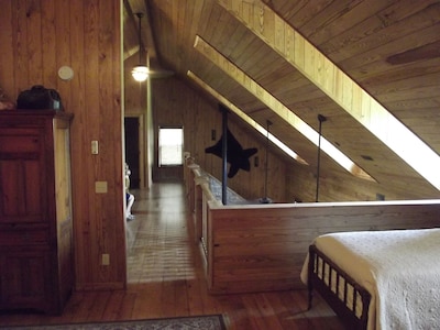 Tranquil Cabin Located Near Gatlinburg, Dollywood, Dixie Stampede And Biltmore