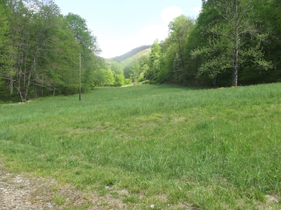 Tranquil Cabin Located Near Gatlinburg, Dollywood, Dixie Stampede And Biltmore