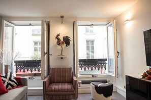 Living room 2