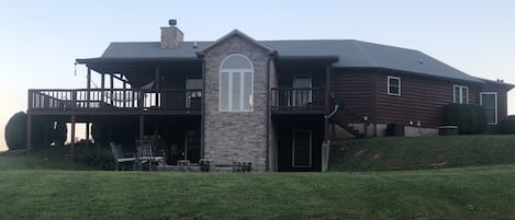 Spacious large log house (rear view to show size) 