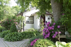 Bramble Rose Cottage
