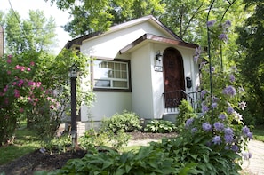 Bramble Rose Cottage