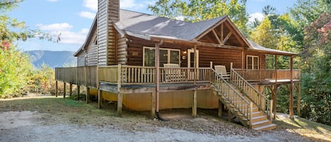 Front of Cabin with wide mountain views