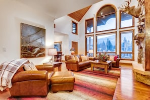 Living Room, Expansive Windows