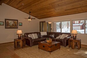 Spacious Living room