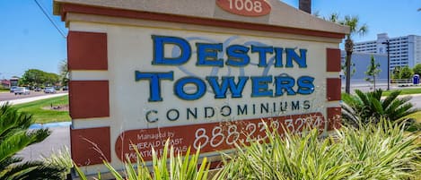 Destin Tower's Street Sign