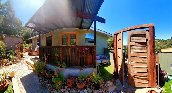Craftsman Gem Sparkling Between Mountain & Ocean