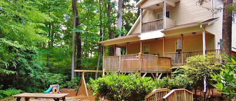 Welcome to Creekside Hideaway II