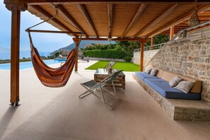 Pool house