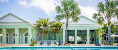 Pool and clubhouse 