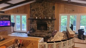 Voted most romantic in Ski magazine. Open living room for all your guests.