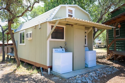 Beautiful Zen Cabin in Canyon Lake!