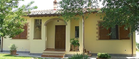 La Colonica - Front entrance