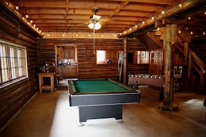 Man-Cave Pool Table/Foosball/Margarita Machine