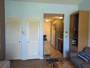 Looking back to the kitchen area.