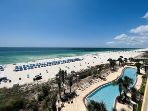 The balcony view from the 5th floor is what beach dreams are made of. 