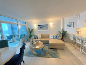 Fabulous Living space !