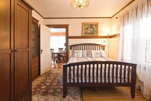 Queen Bedroom #2