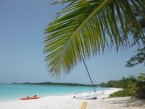 Hoopers Bay Beach on a busy day!!