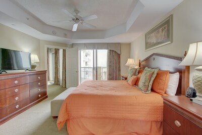 "Magnificent Ocean view" 3 Bedroom Condo For Golf Enthusiasts And Beach Love 