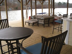 Relax and enjoy one of lake's nicest boat houses