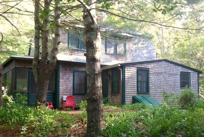 Apley House, a classic summer cottage on Long Pond.