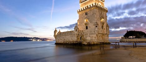  Belém Tower - We are less than 10 minutes walking distance