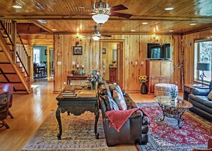 View 2 of Livingroom looking towards main floor bathroom and dining
