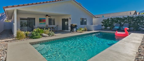 Beautiful Pool with Views