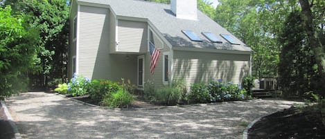 Welcome Home! Note the large driveway and the privacy!