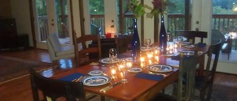 Blue Willow Dinner Party