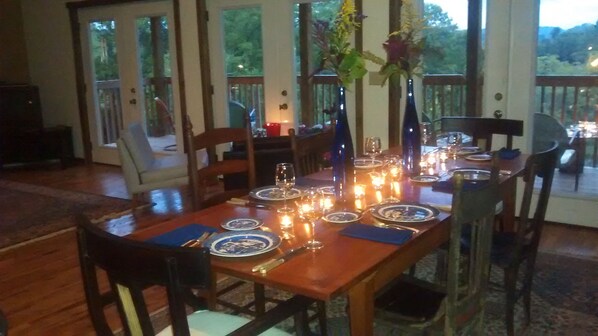 Blue Willow Dinner Party