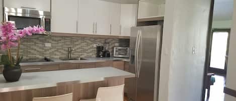 Newly remodeled villa with new kitchen cabinets and appliances