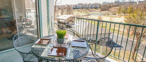 View of the 16th Green of Thousand Hills golf course from the deck.