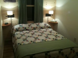 Down stairs bdrm full size bed