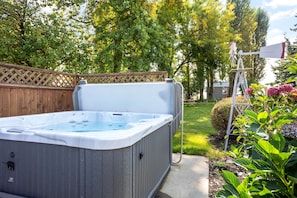 Bain à remous extérieur