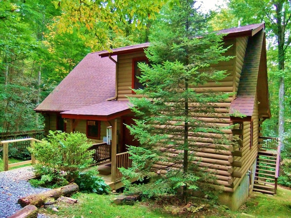 Welcome to Creekside Hideaway I.