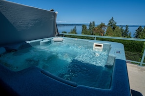 Jacuzzi Hot tub on your private deck.